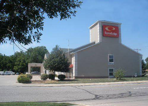 Best Western Plus Midwest Inn & Suites Salina Esterno foto