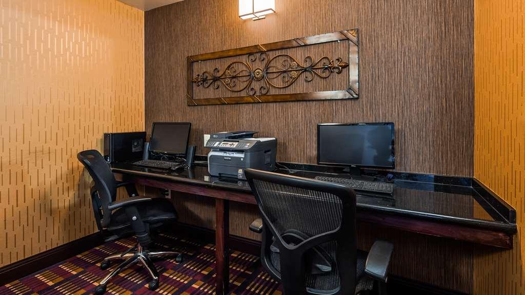 Best Western Plus Midwest Inn & Suites Salina Servizi foto