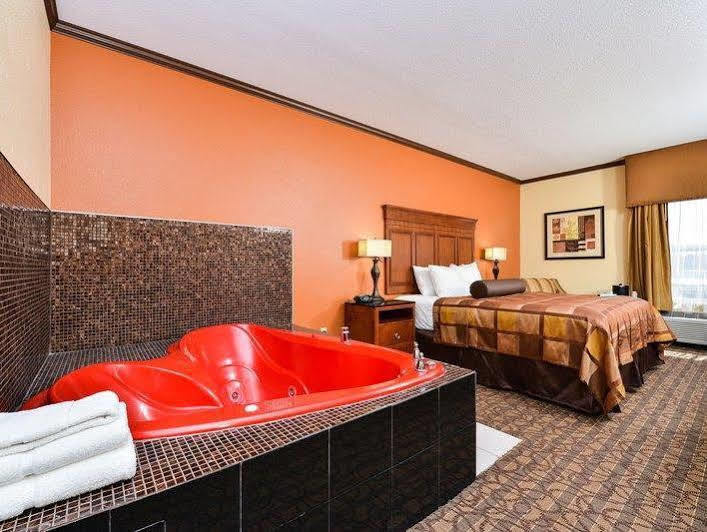 Best Western Plus Midwest Inn & Suites Salina Esterno foto
